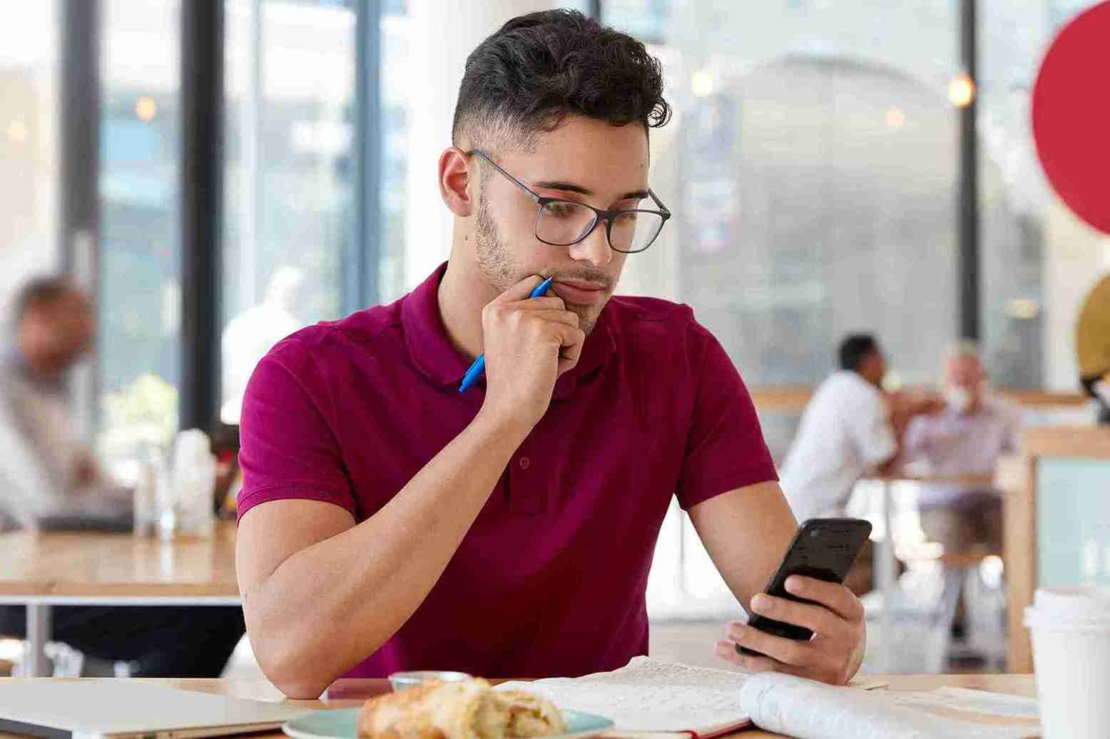 senior using free calculator to check rent affordability with pension income
